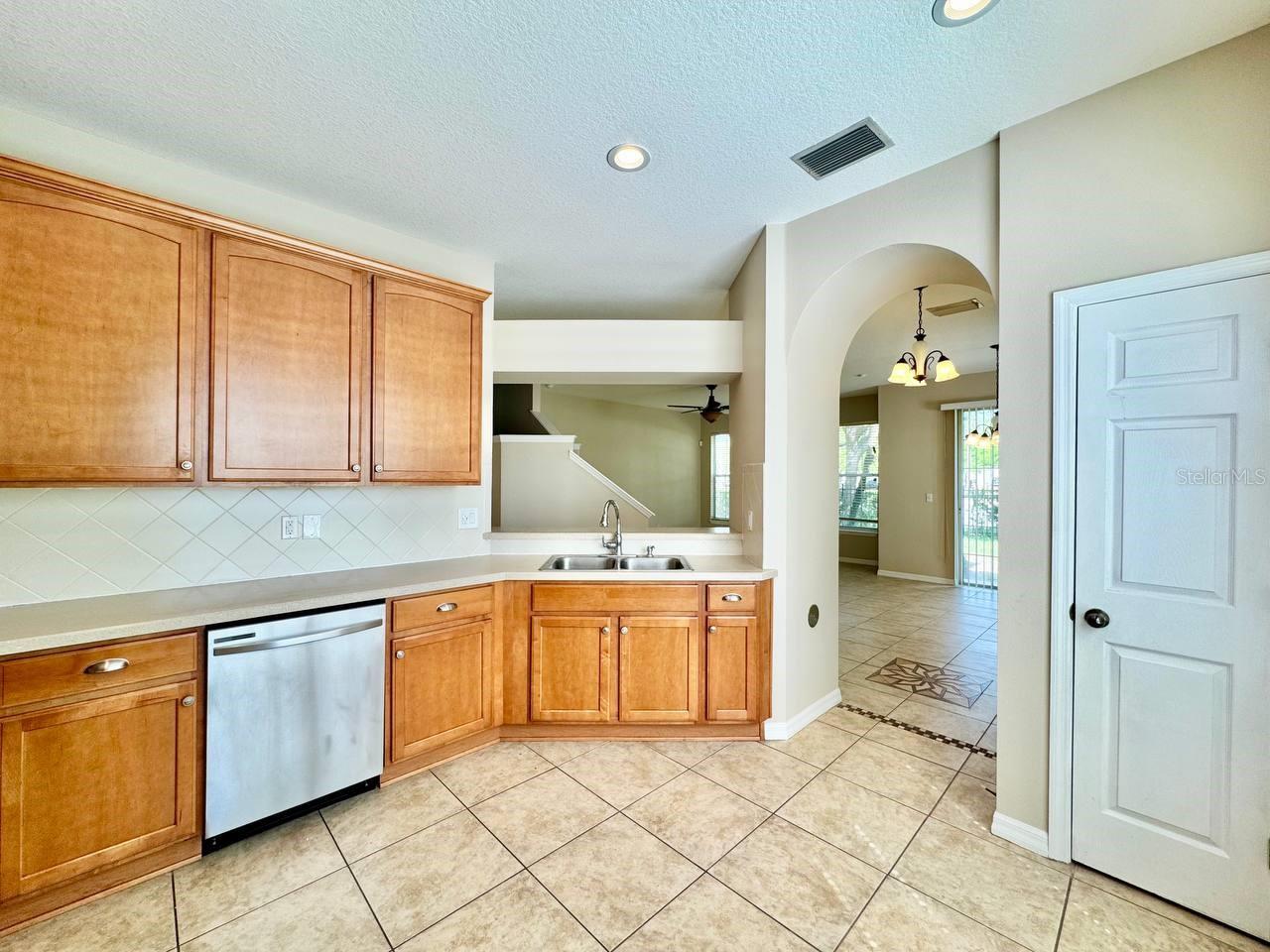 6713 BREEZY PALM DR, RIVERVIEW, FL, 33578