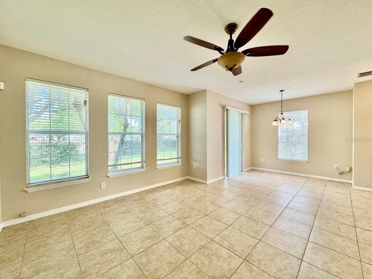 6713 BREEZY PALM DR, RIVERVIEW, FL, 33578