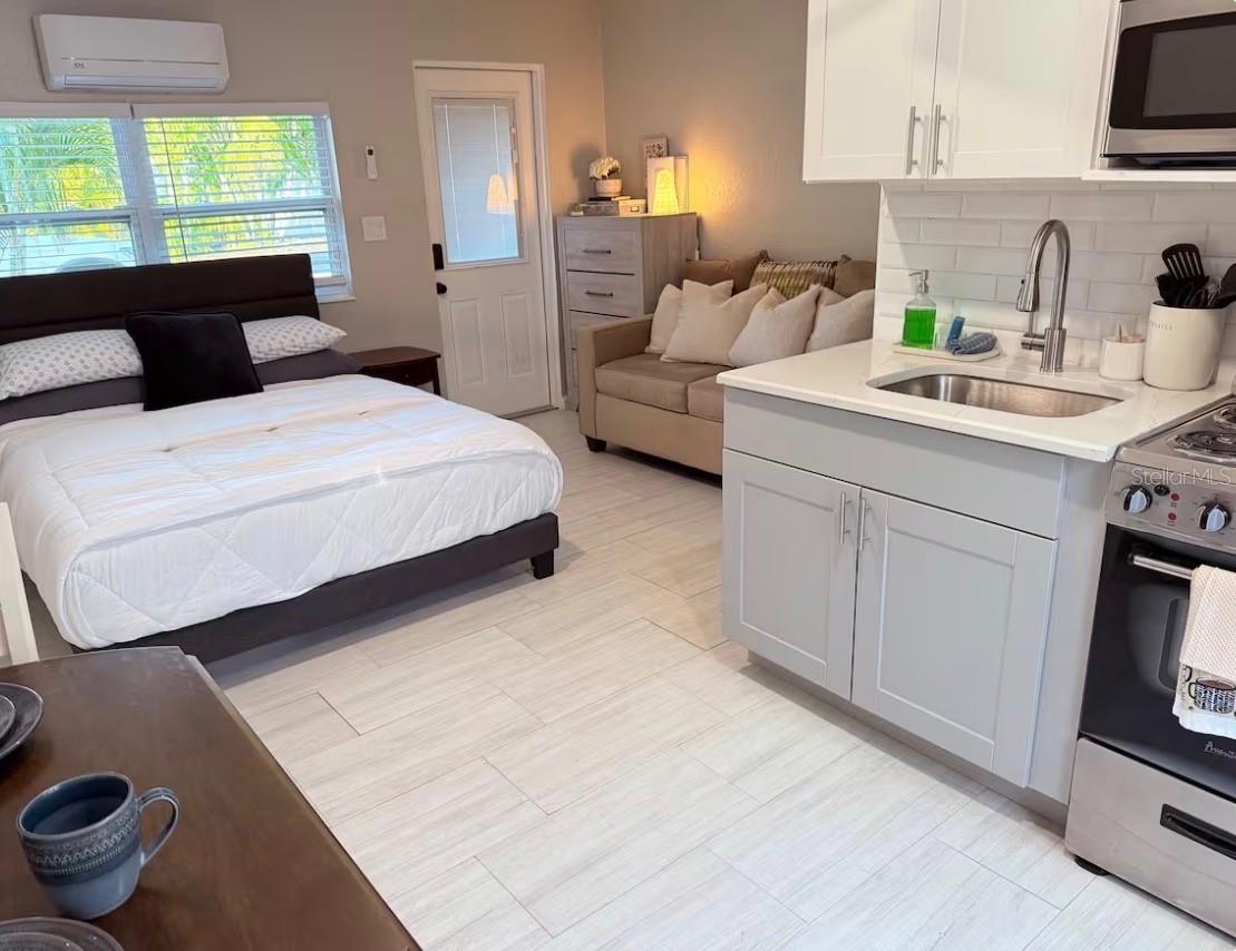 1214 BAY PINE BLVD #B, INDIAN ROCKS BEACH, FL, 33785