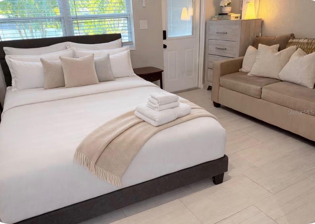 1214 BAY PINE BLVD #B, INDIAN ROCKS BEACH, FL, 33785