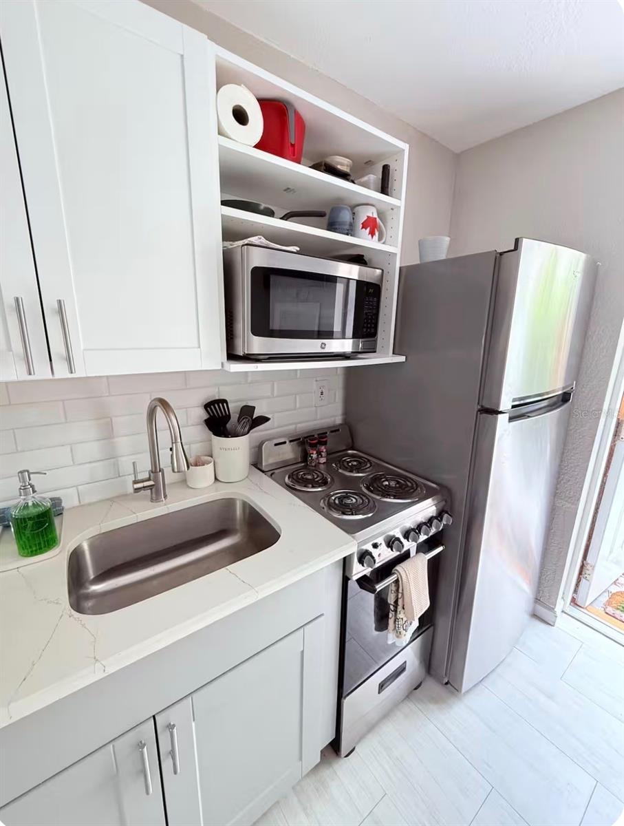 1214 BAY PINE BLVD #B, INDIAN ROCKS BEACH, FL, 33785
