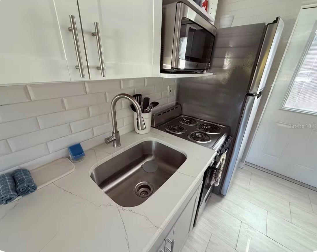 1214 BAY PINE BLVD #B, INDIAN ROCKS BEACH, FL, 33785