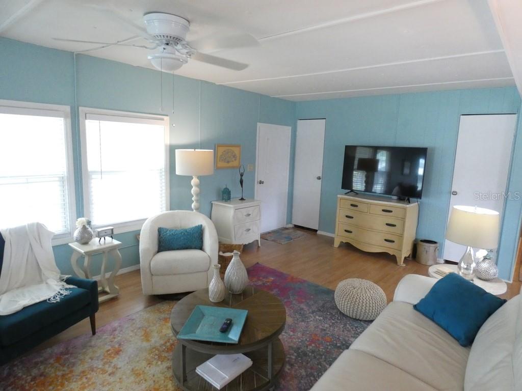 9790 66TH ST N #100, PINELLAS PARK, FL, 33782