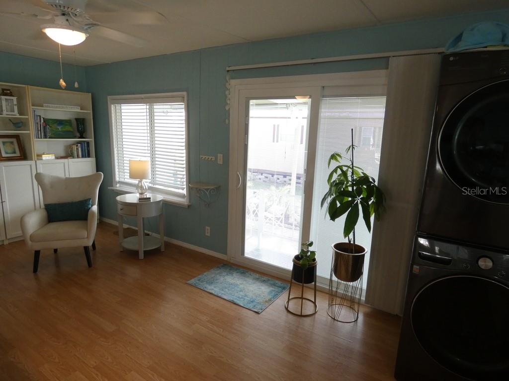 9790 66TH ST N #100, PINELLAS PARK, FL, 33782