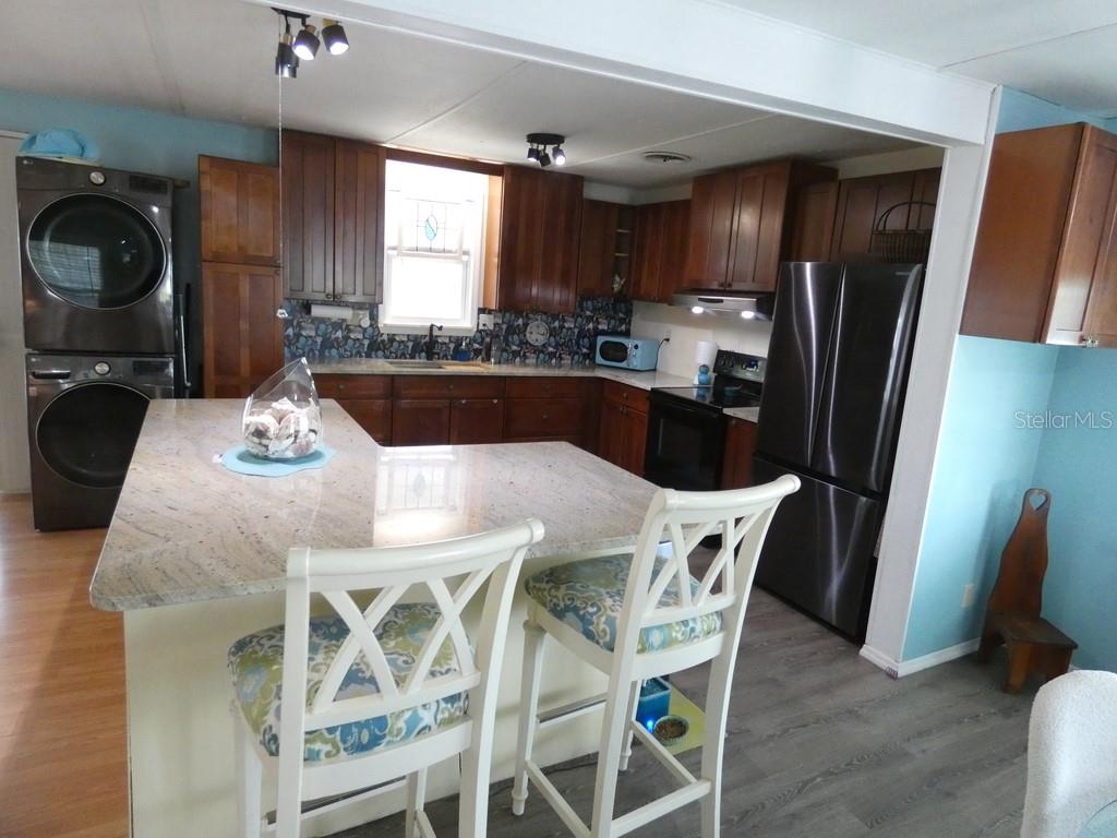 9790 66TH ST N #100, PINELLAS PARK, FL, 33782