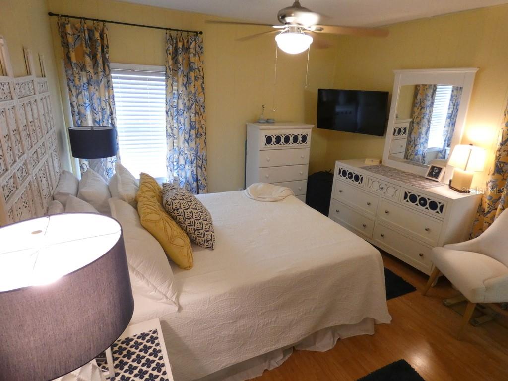 9790 66TH ST N #100, PINELLAS PARK, FL, 33782