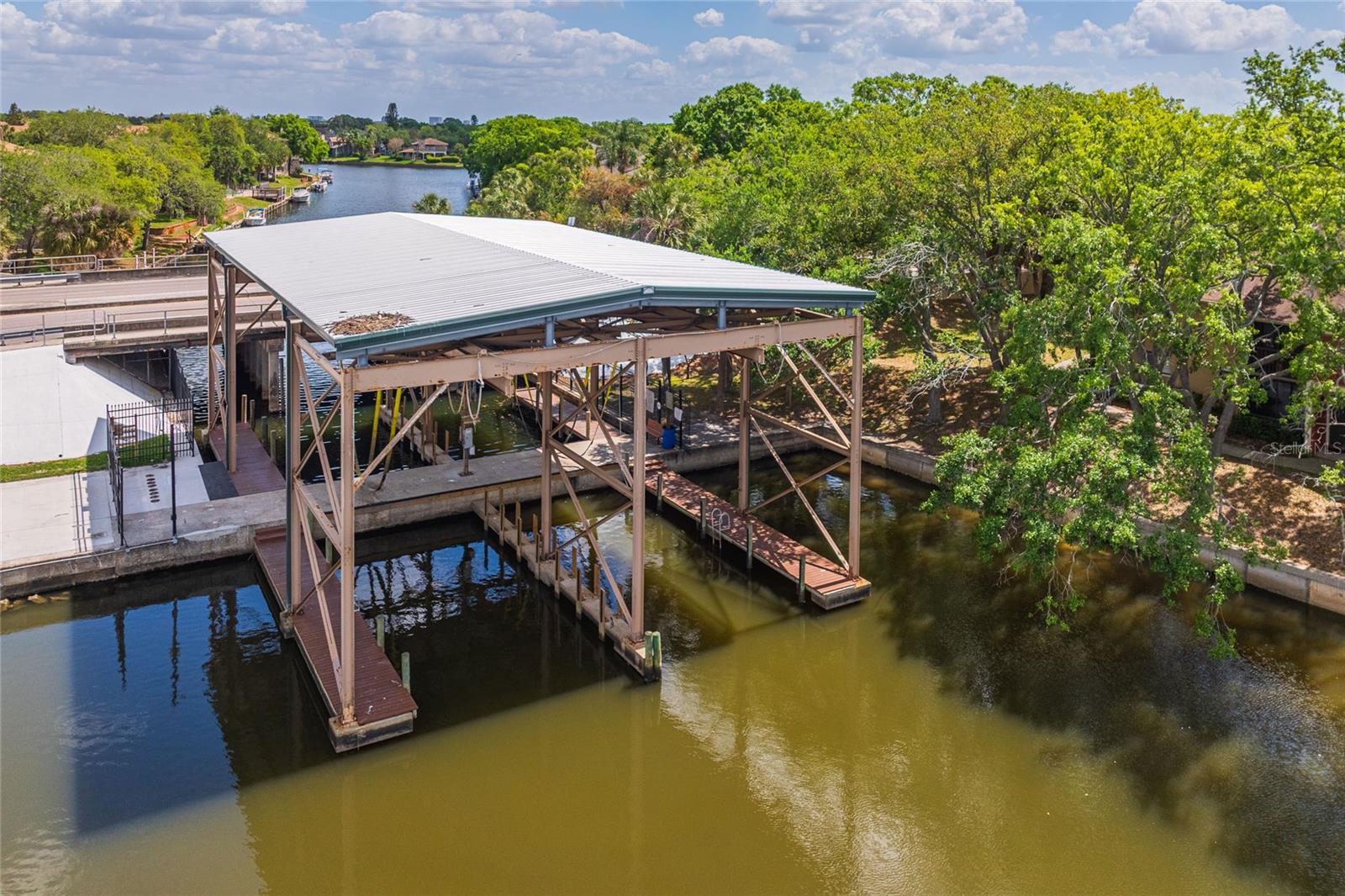 6104 SCHOONER WAY, TAMPA, FL, 33615