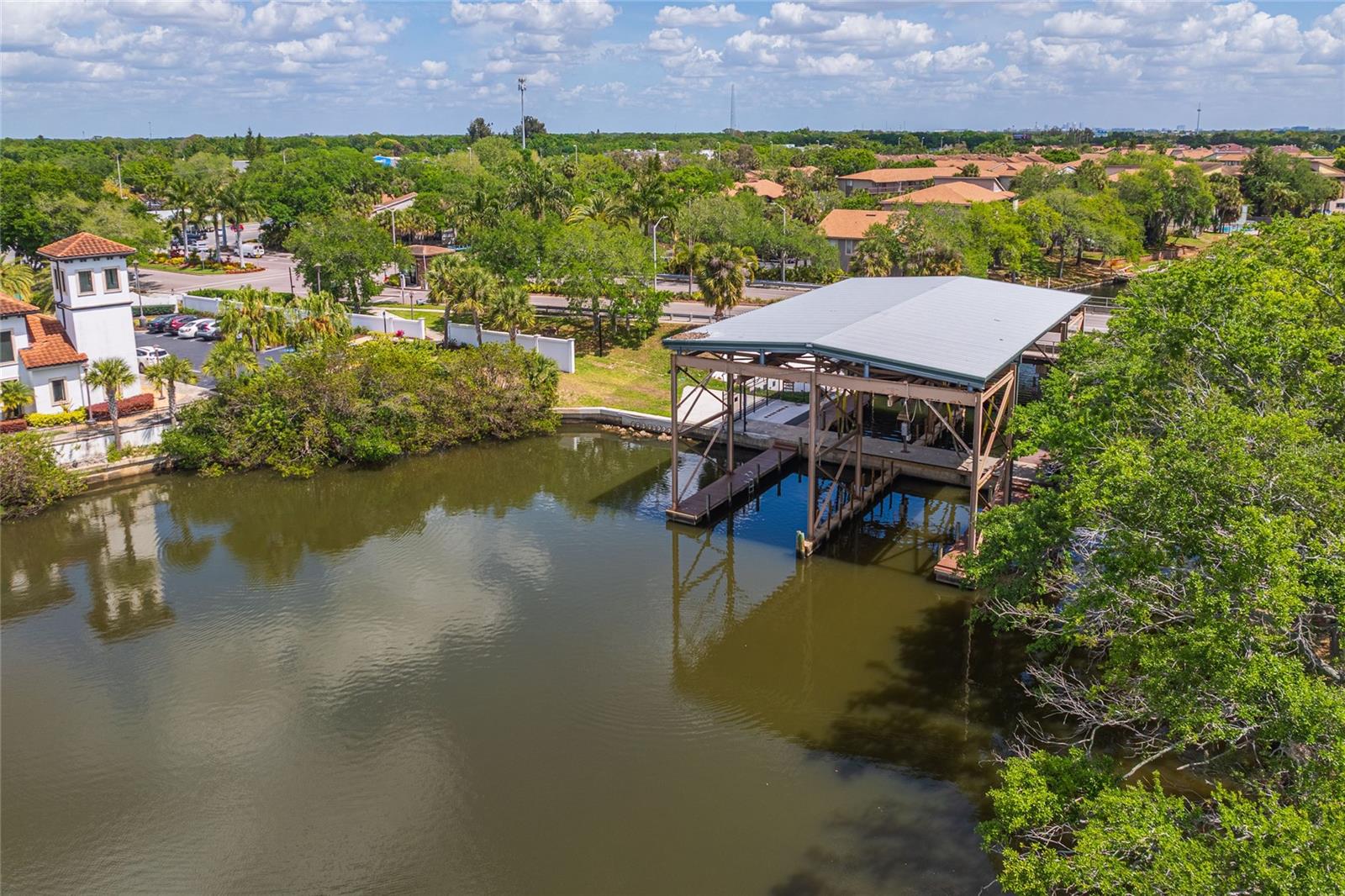 6104 SCHOONER WAY, TAMPA, FL, 33615