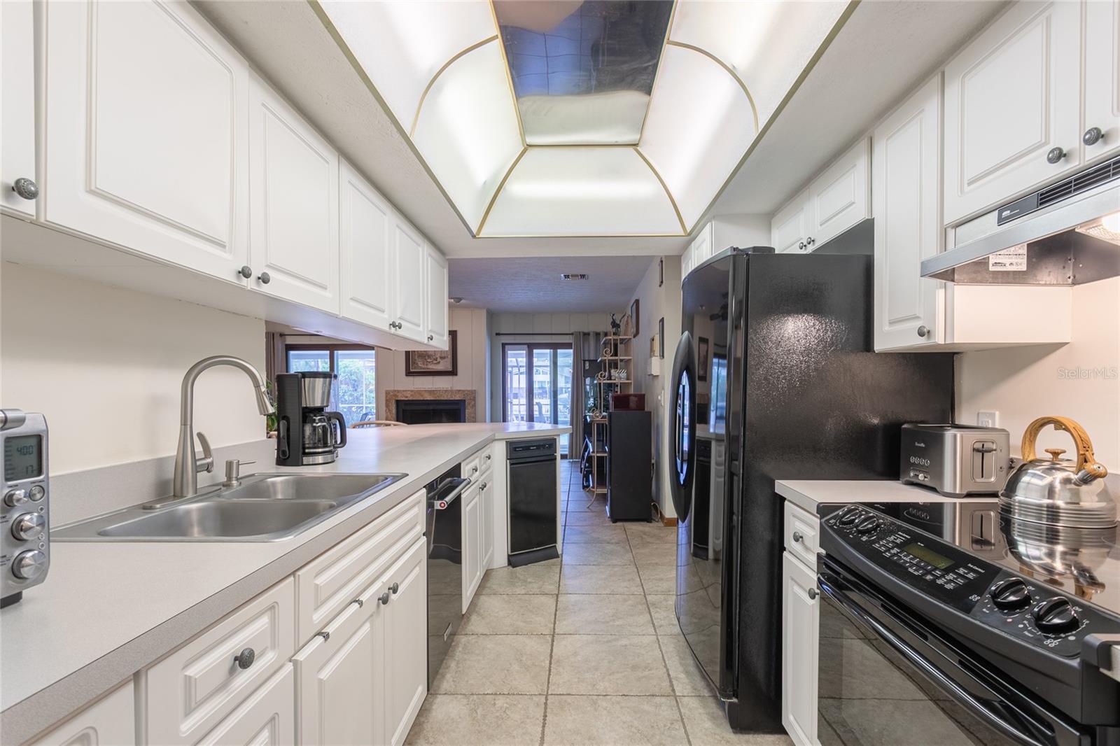 6104 SCHOONER WAY, TAMPA, FL, 33615
