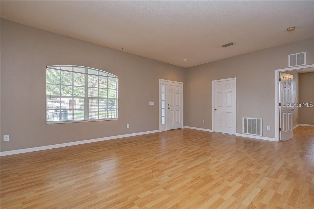 4732 RED PINE WAY, WESLEY CHAPEL, FL, 33545
