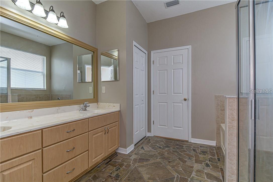 4732 RED PINE WAY, WESLEY CHAPEL, FL, 33545