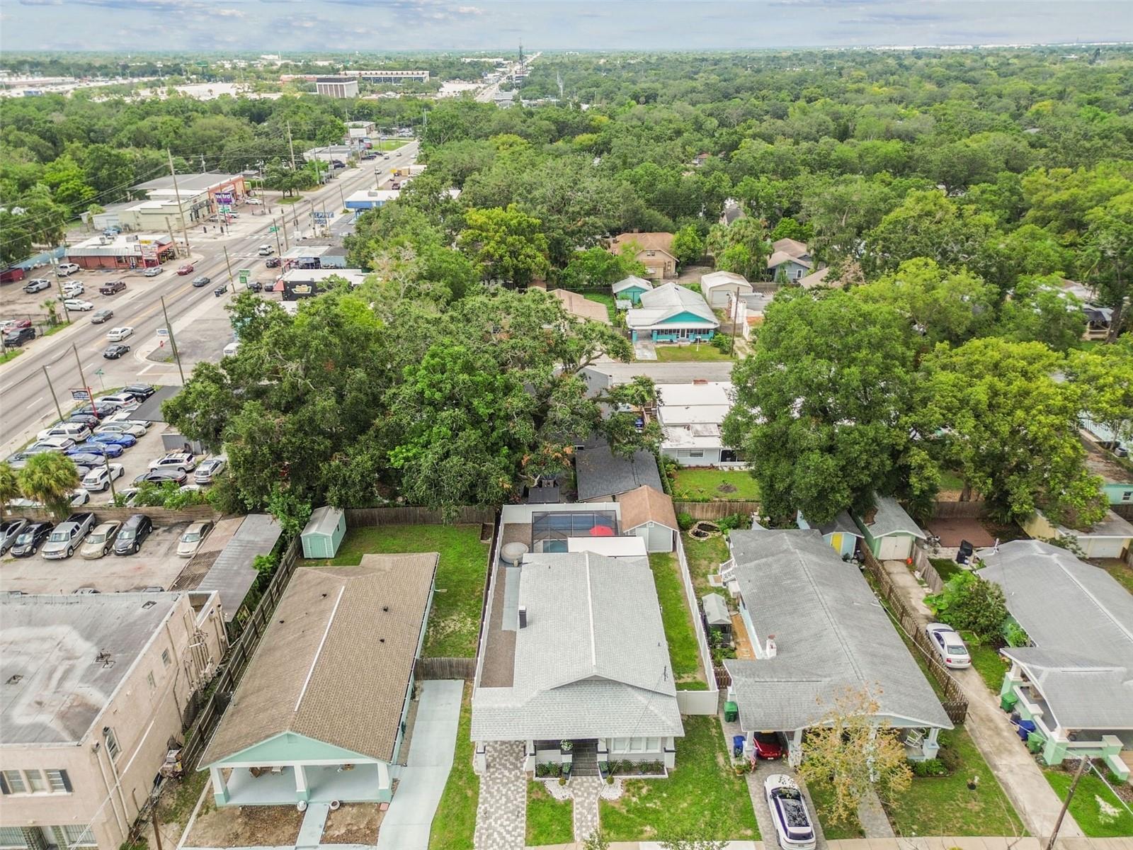 904 E HAMILTON AVE, TAMPA, FL, 33604