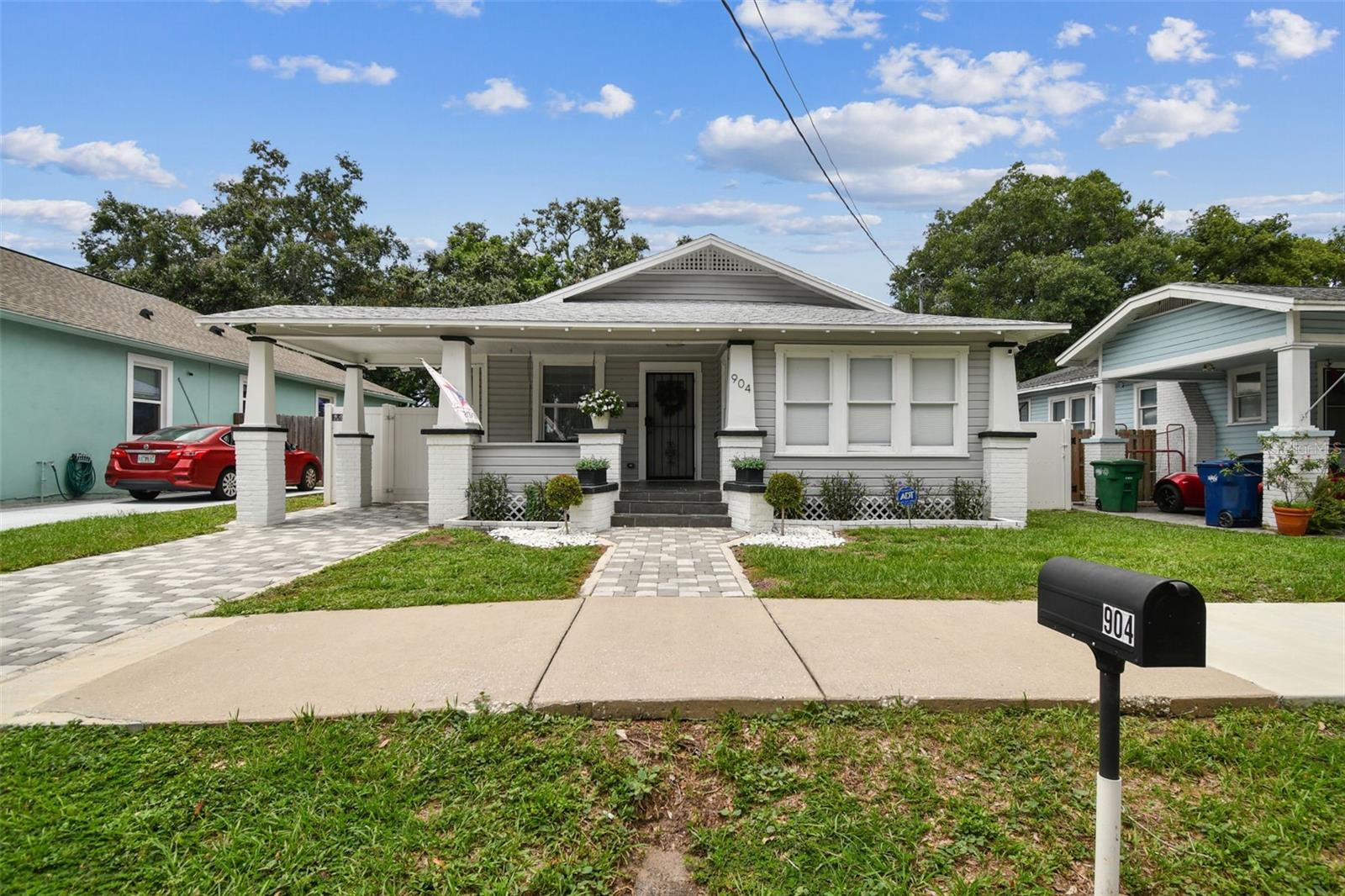 904 E HAMILTON AVE, TAMPA, FL, 33604