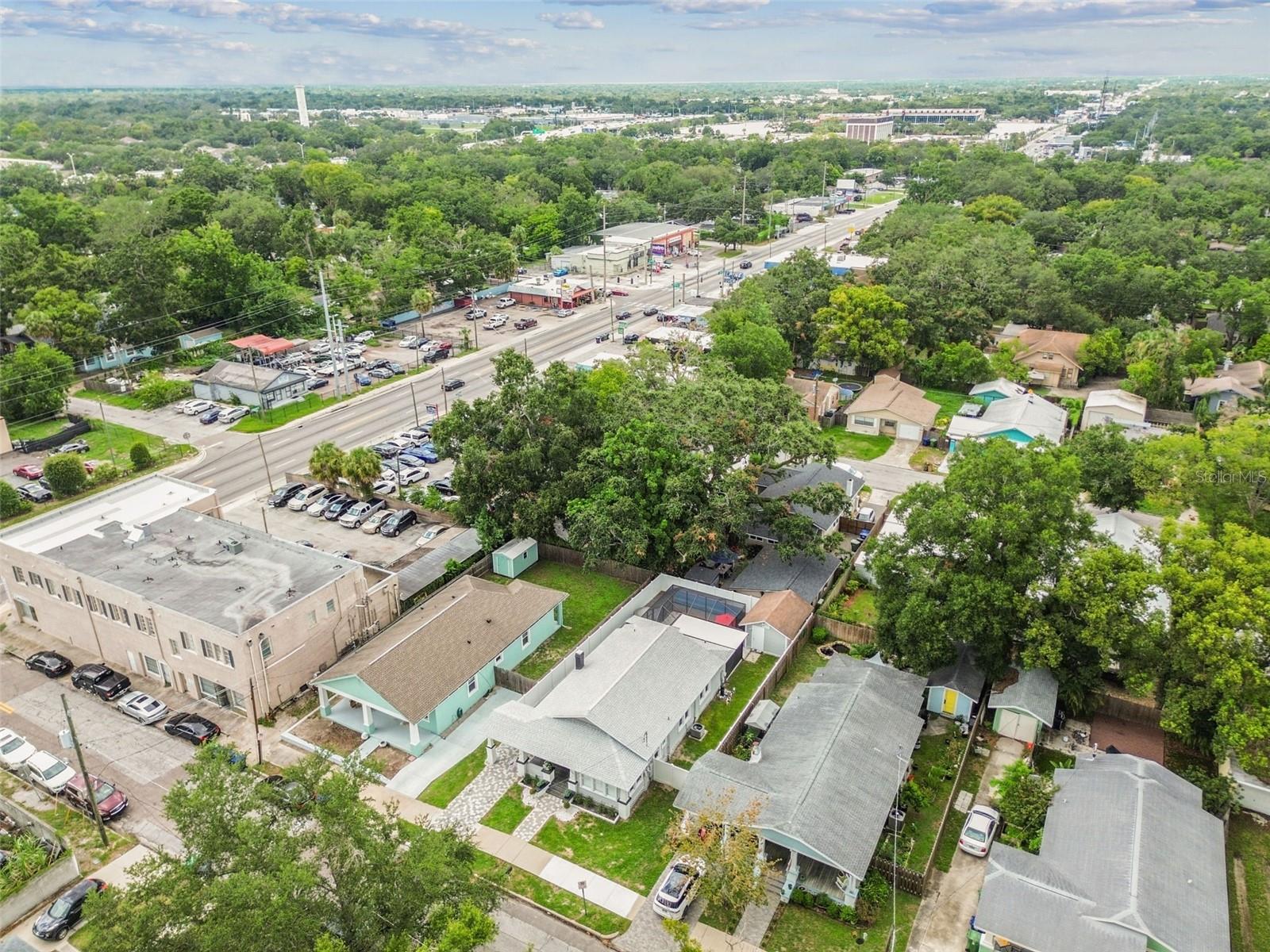 904 E HAMILTON AVE, TAMPA, FL, 33604