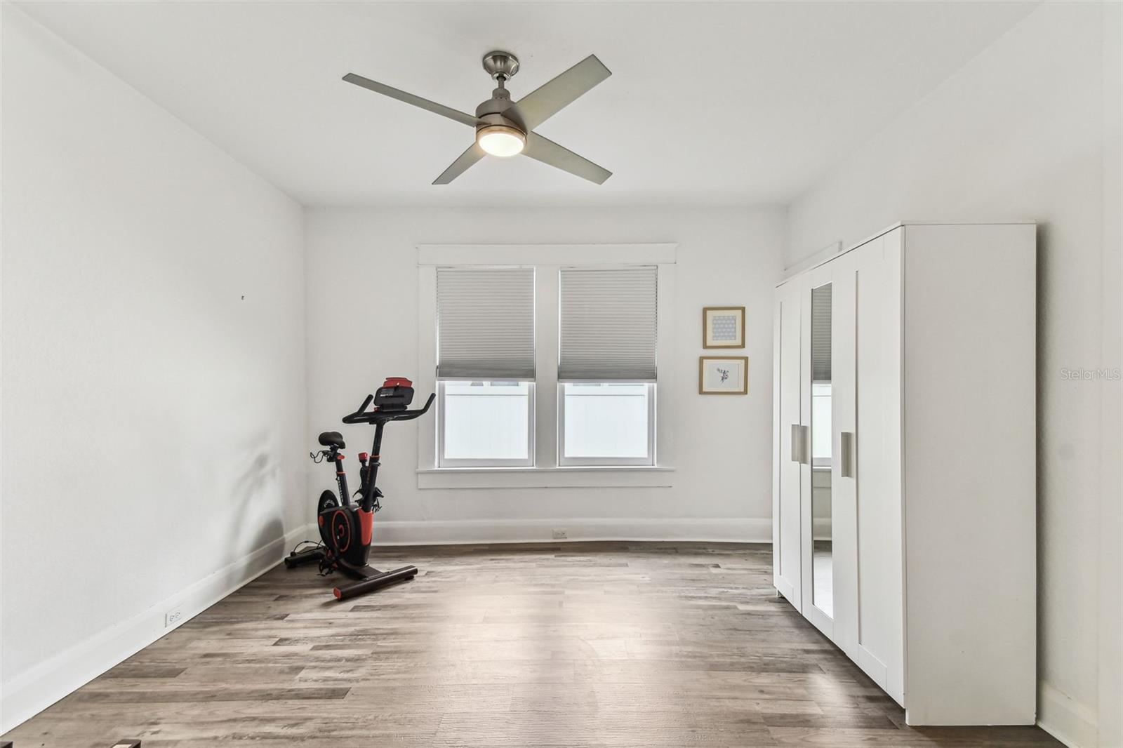904 E HAMILTON AVE, TAMPA, FL, 33604