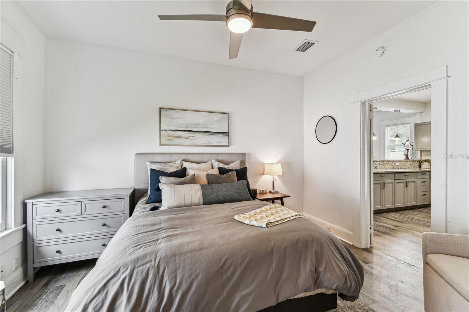 904 E HAMILTON AVE, TAMPA, FL, 33604