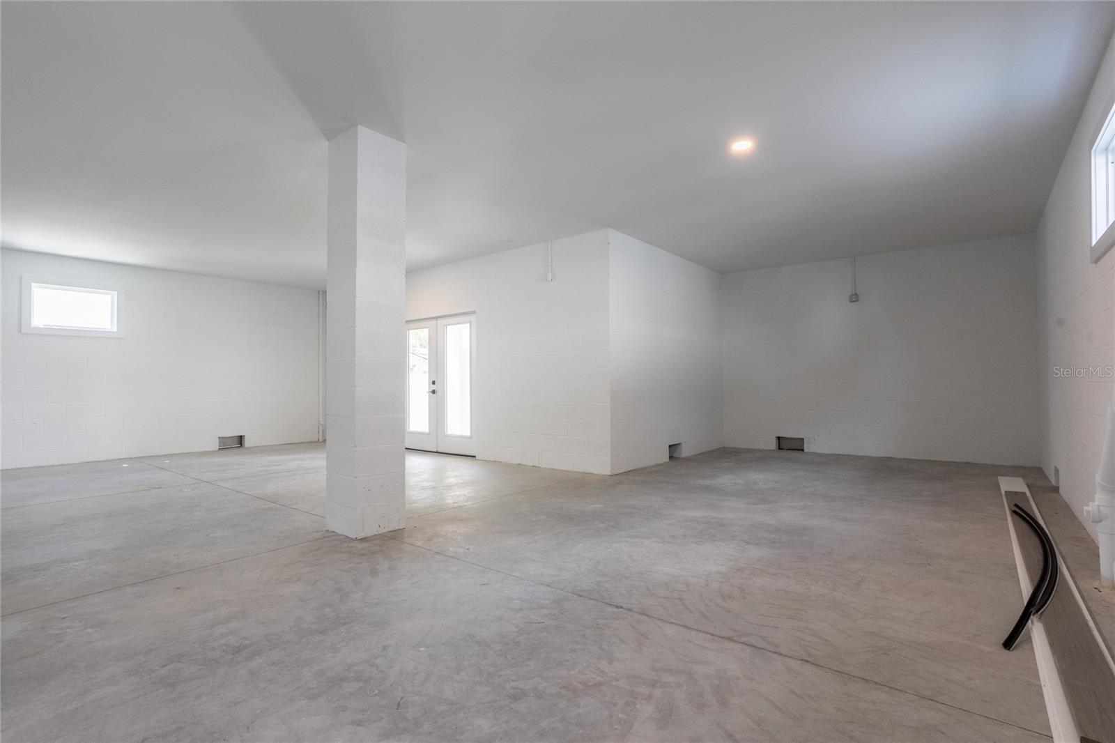 1851 MISSISSIPPI AVE NE, ST PETERSBURG, FL, 33703