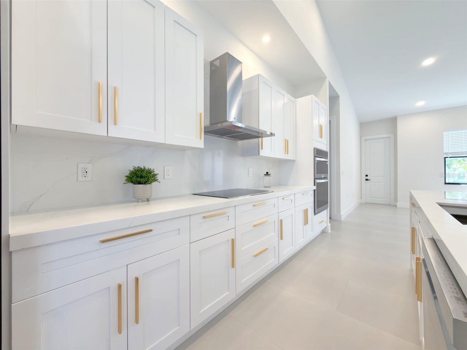 14671 LILLIAN CIR, PORT CHARLOTTE, FL, 33981