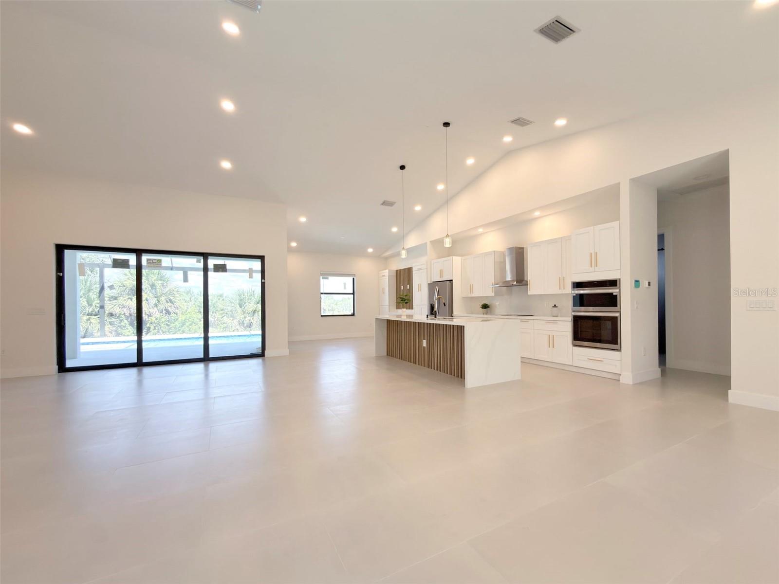 14671 LILLIAN CIR, PORT CHARLOTTE, FL, 33981