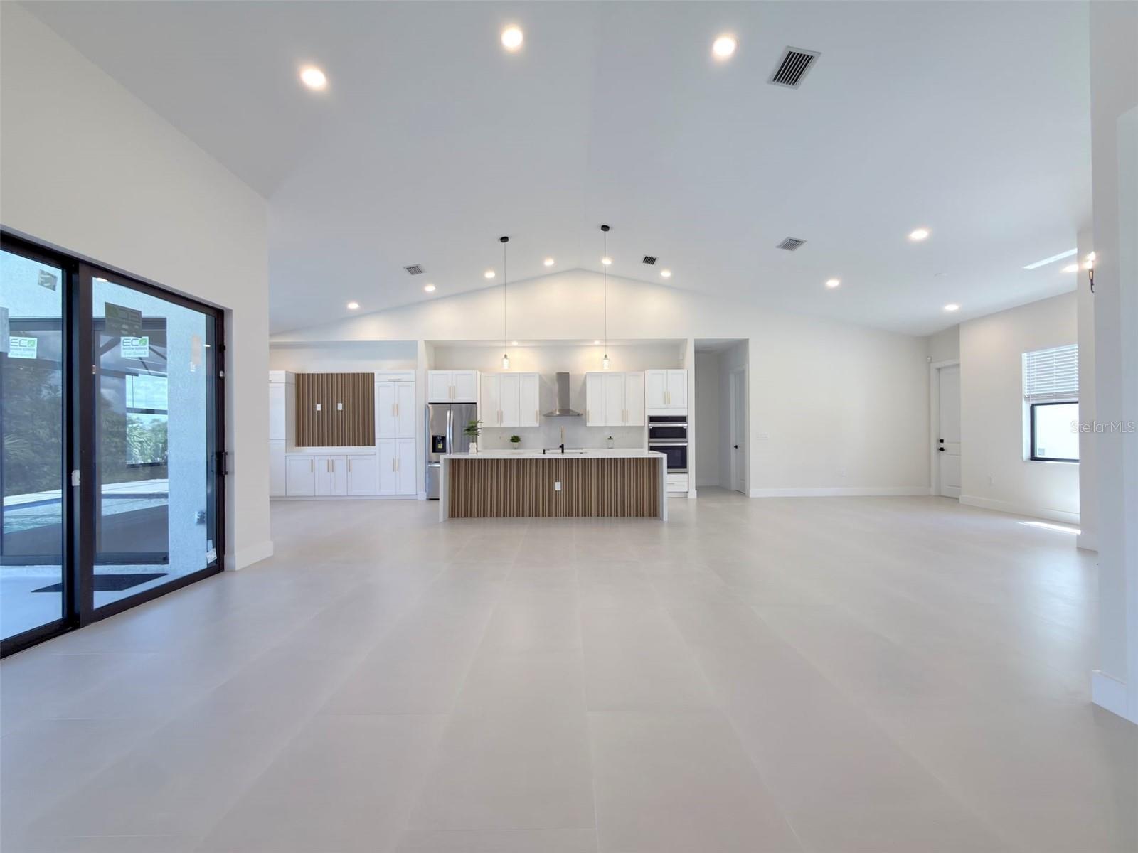 14671 LILLIAN CIR, PORT CHARLOTTE, FL, 33981