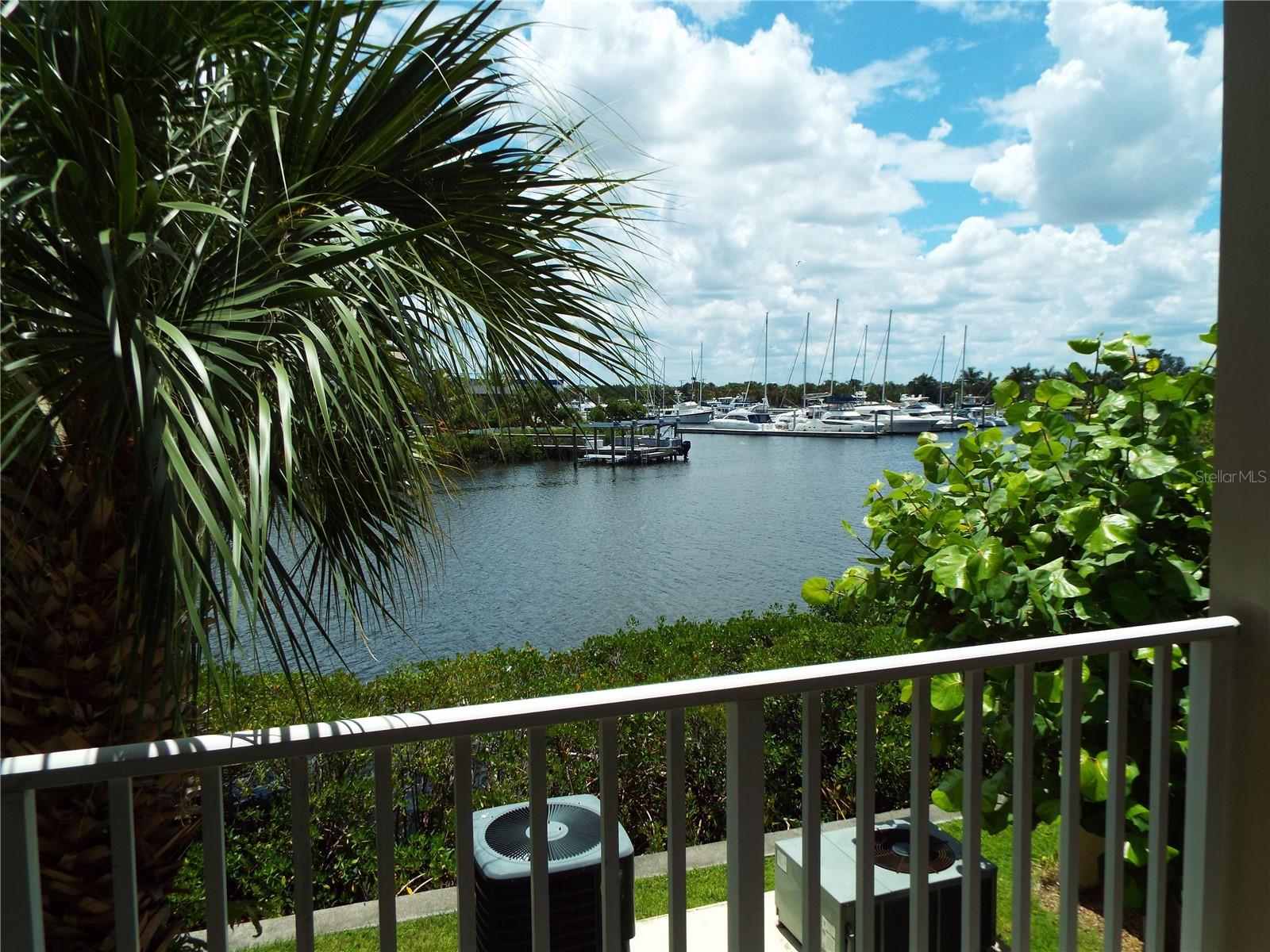 513 BAHIA BEACH BLVD, RUSKIN, FL, 33570