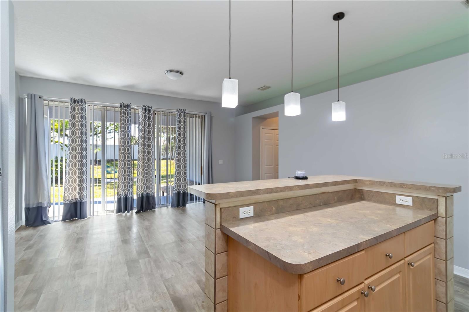 5214 60TH DR E, BRADENTON, FL, 34203