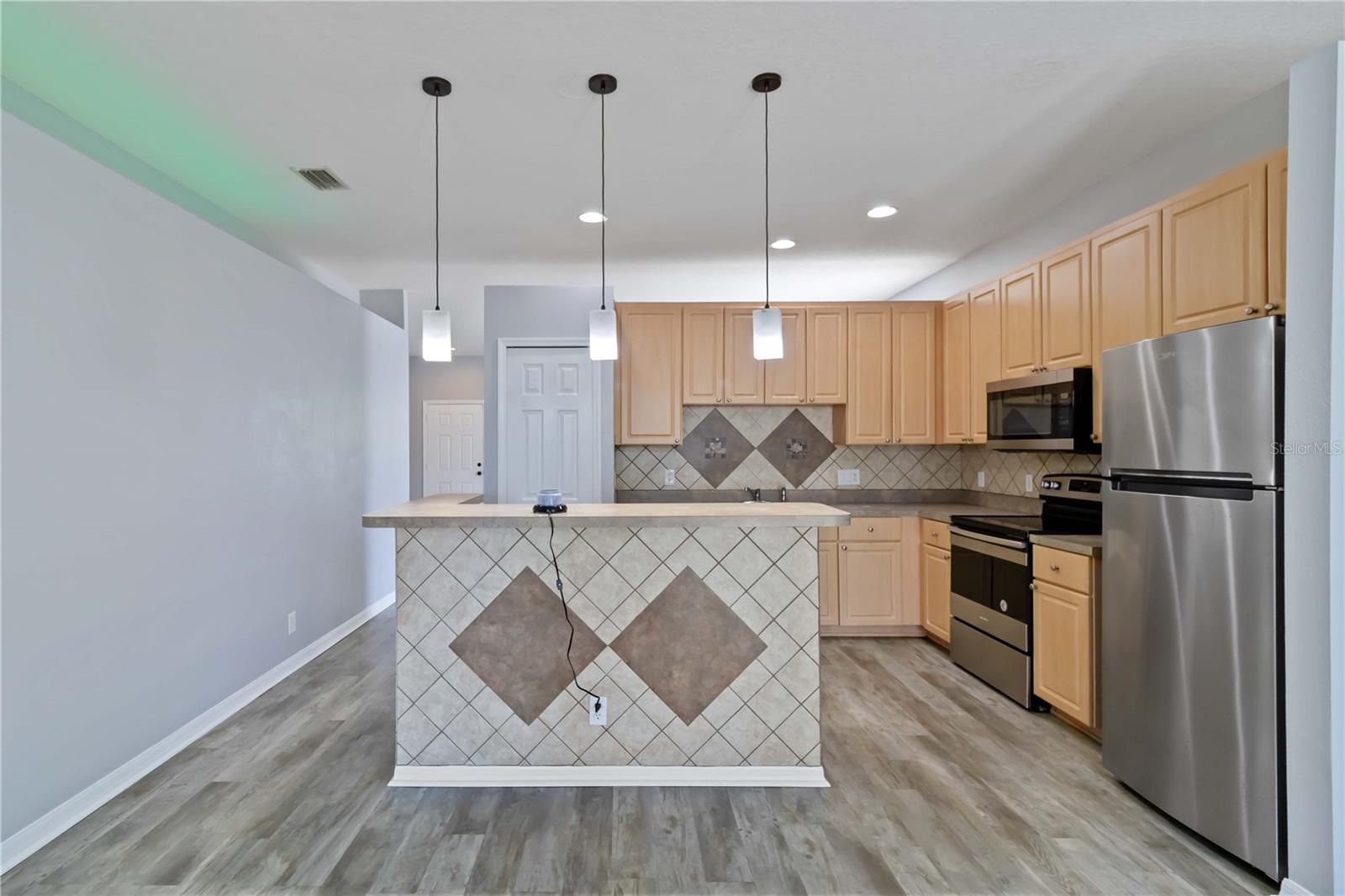 5214 60TH DR E, BRADENTON, FL, 34203