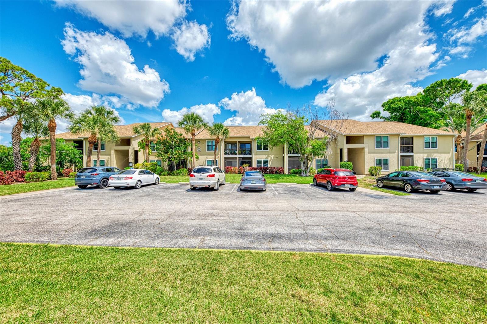 4045 CROCKERS LAKE BLVD #11, SARASOTA, FL, 34238