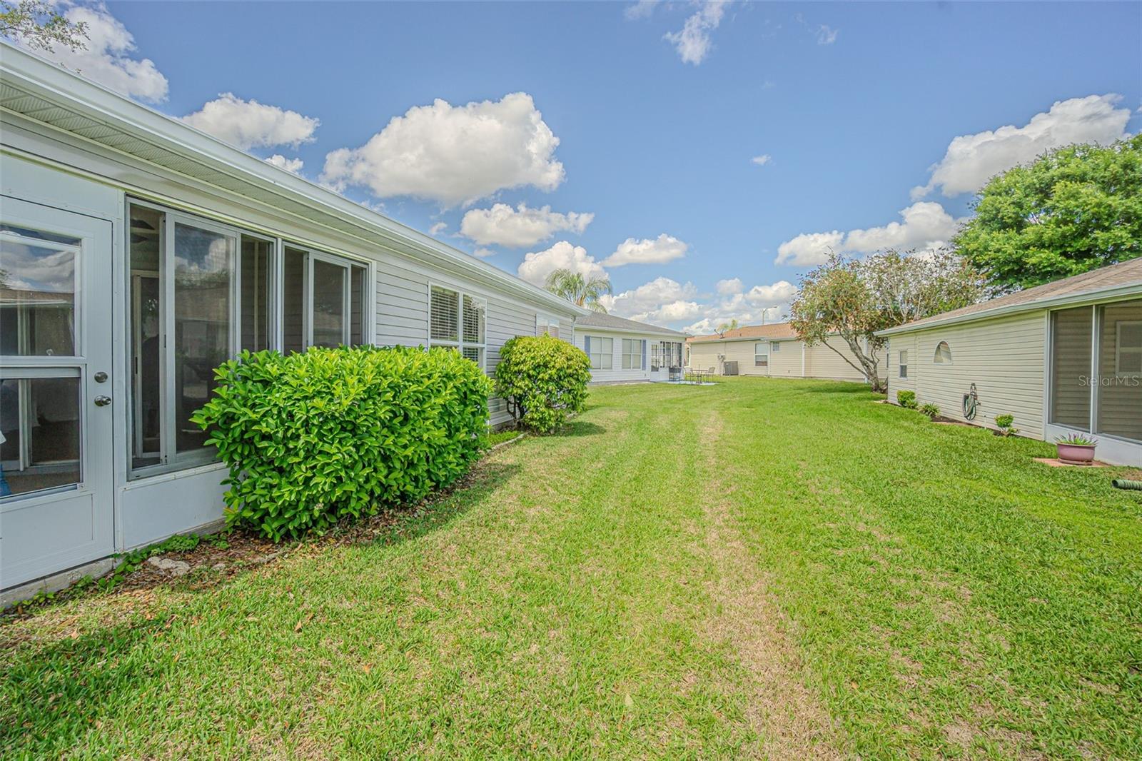 11204 COREY PAVIN LN, SAN ANTONIO, FL, 33576