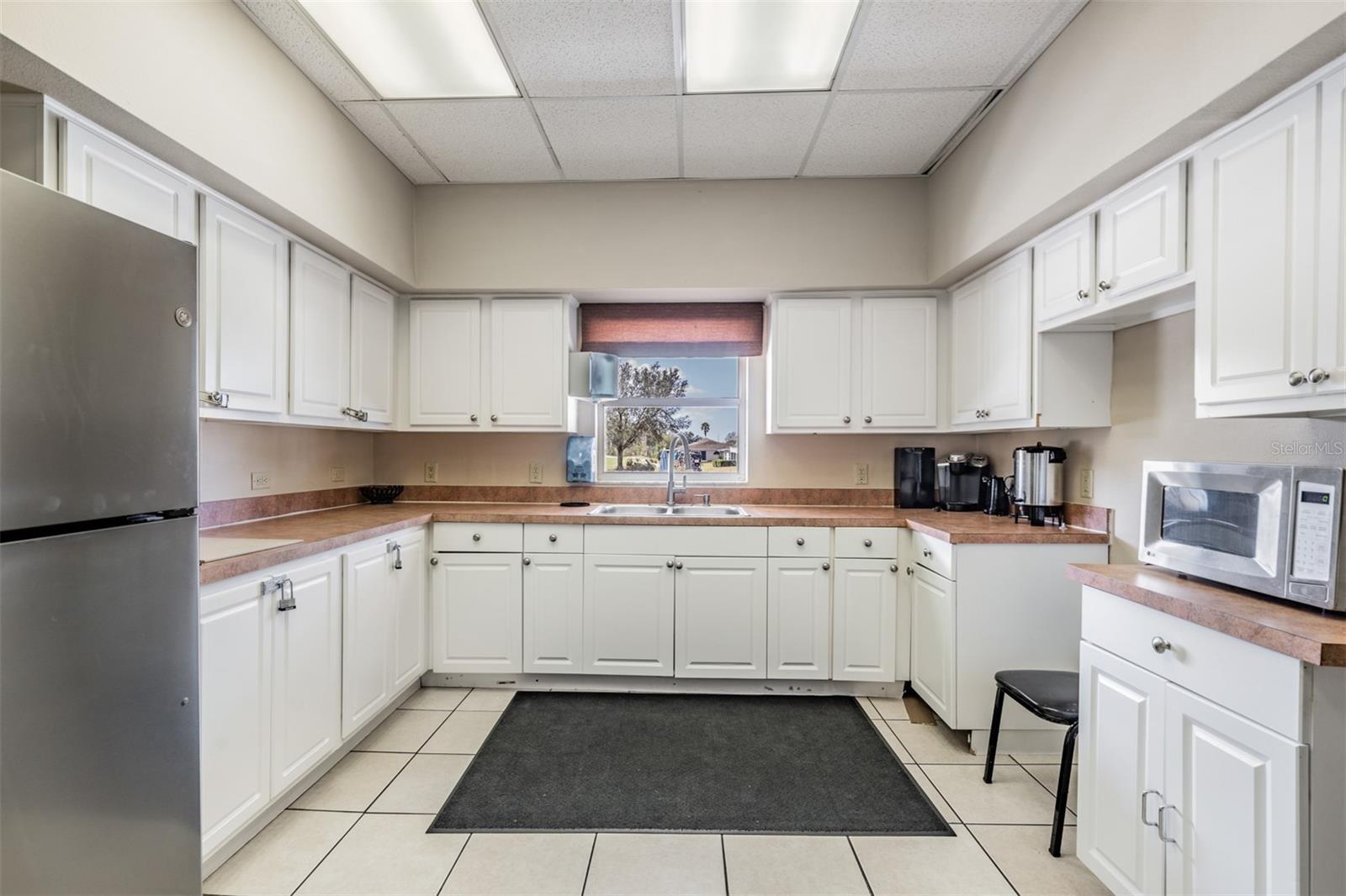 11204 COREY PAVIN LN, SAN ANTONIO, FL, 33576
