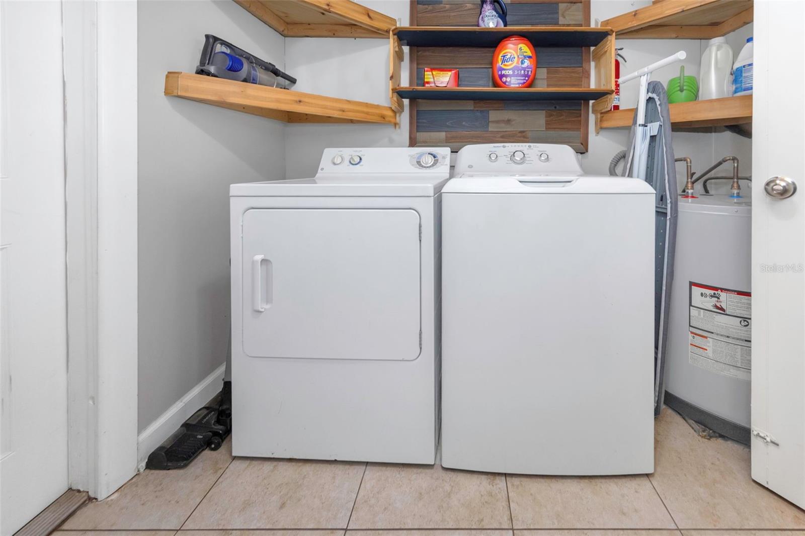 4502 W PEARL AVE, TAMPA, FL, 33611