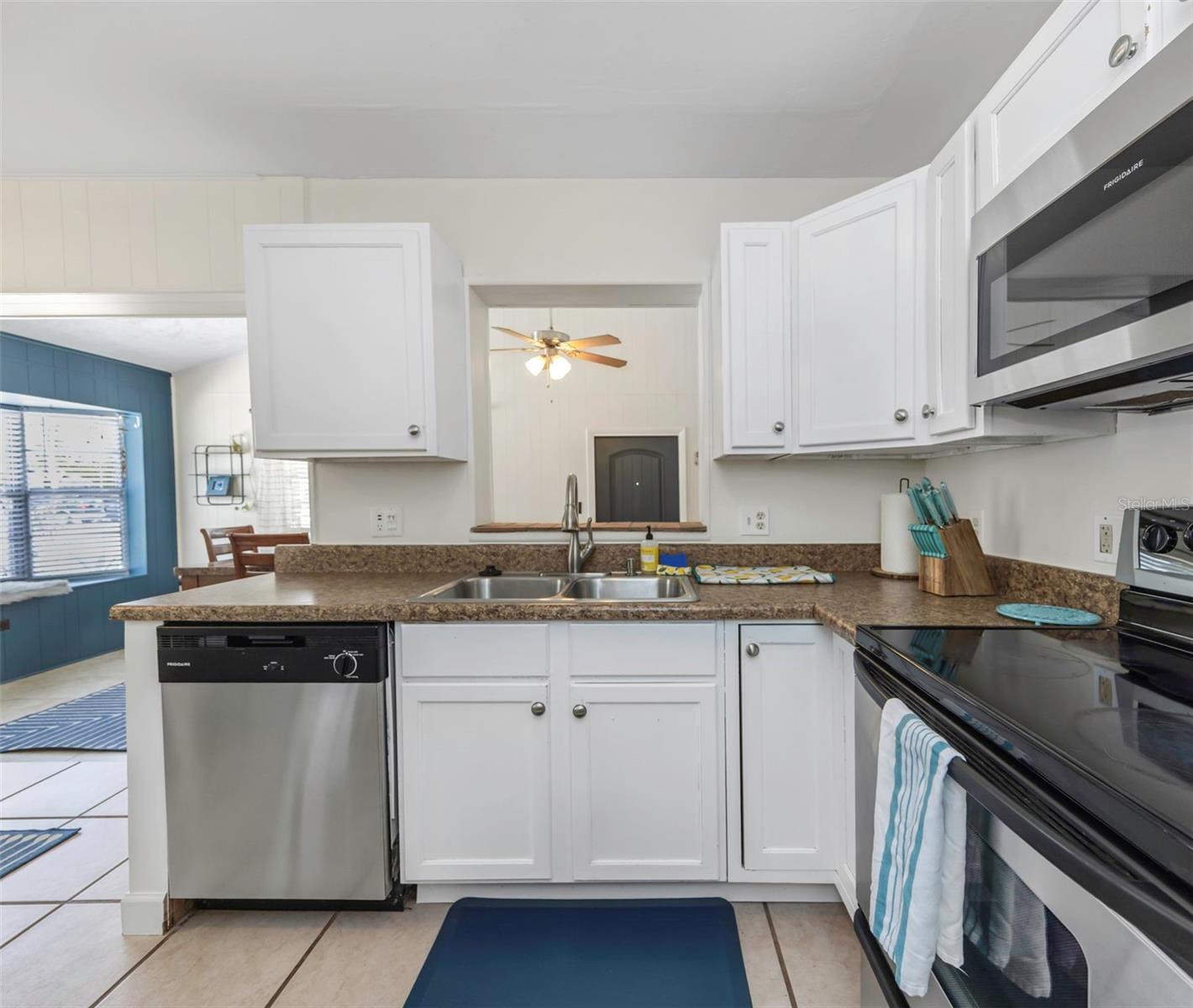 4502 W PEARL AVE, TAMPA, FL, 33611