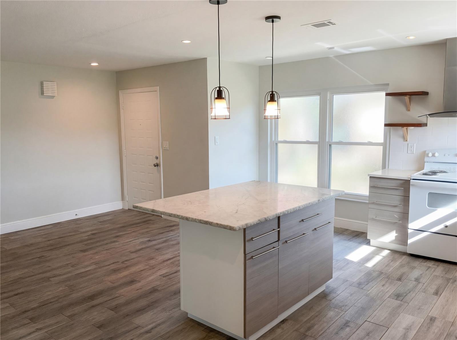 444 HUNTER CIR, KISSIMMEE, FL, 34758