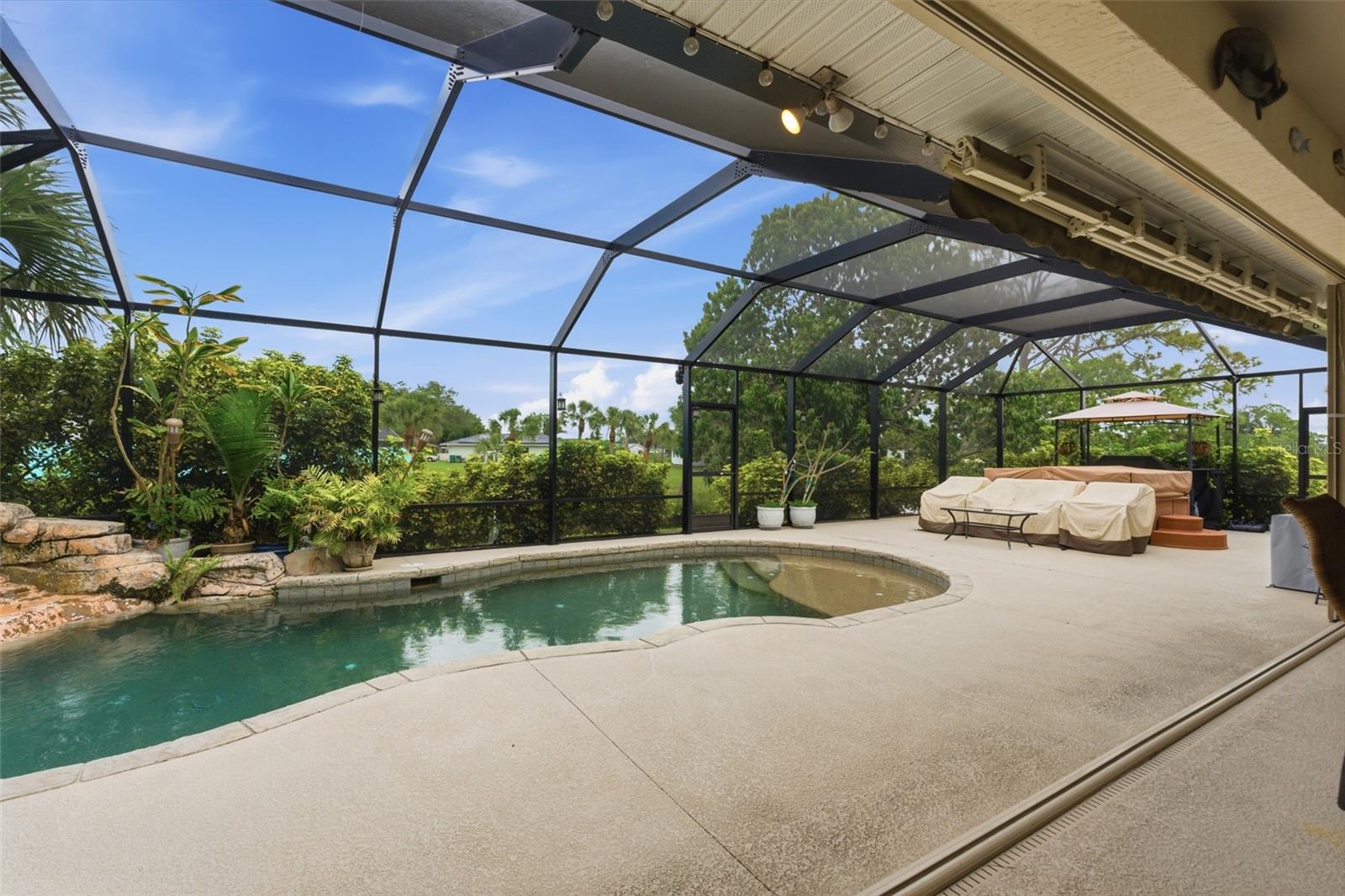 2462 AUBURN BLVD S, PORT CHARLOTTE, FL, 33948