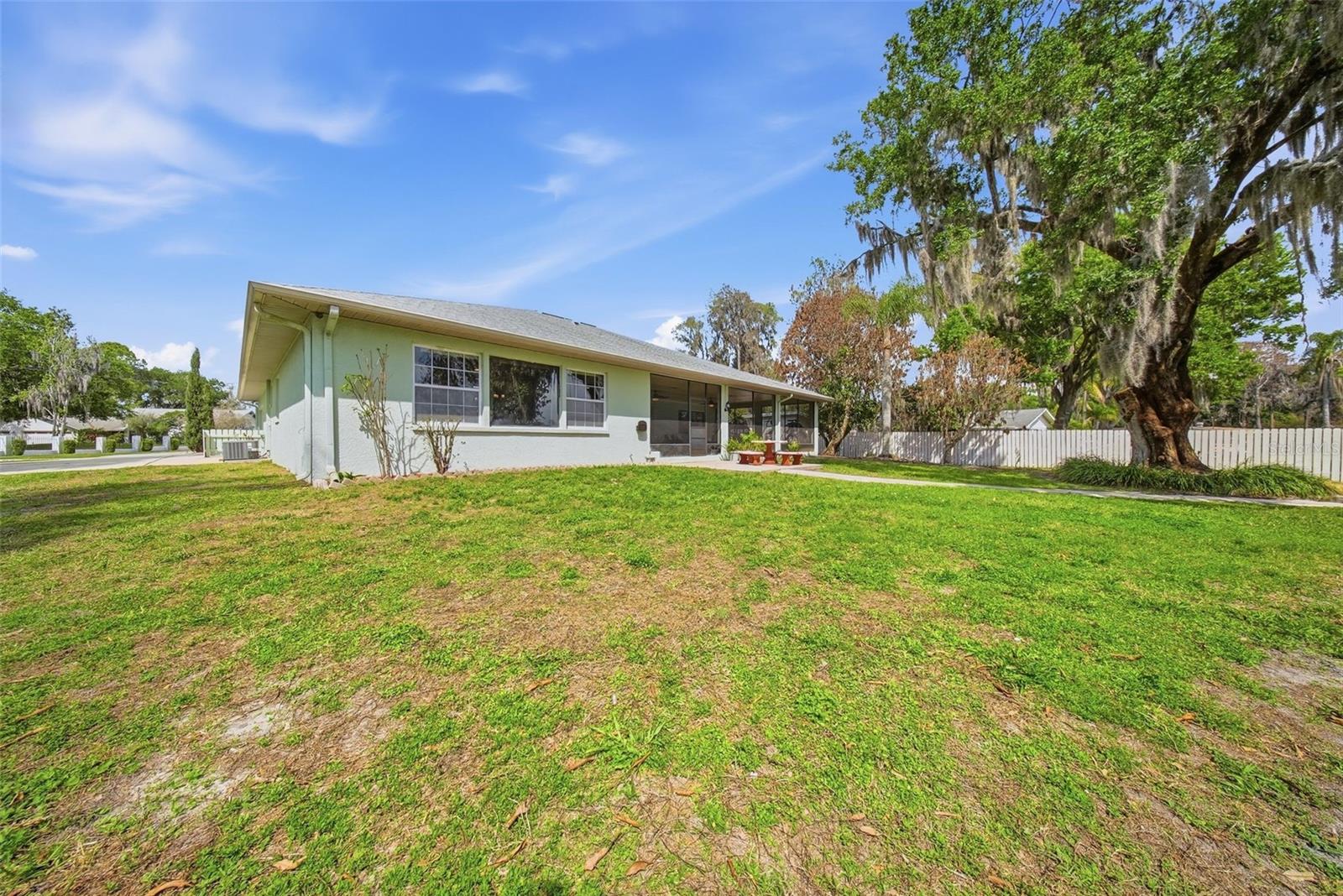 20140 W COUNTY LINE RD, LUTZ, FL, 33558