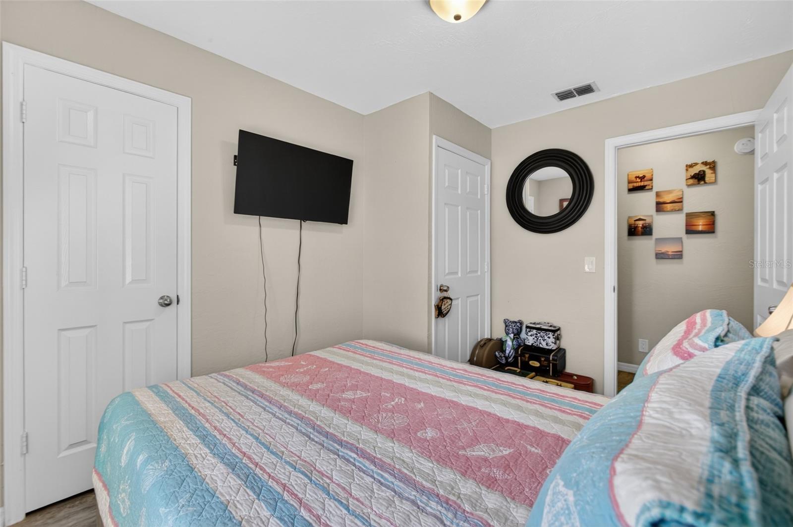 105 CENTRAL AVE, CRESCENT CITY, FL, 32112