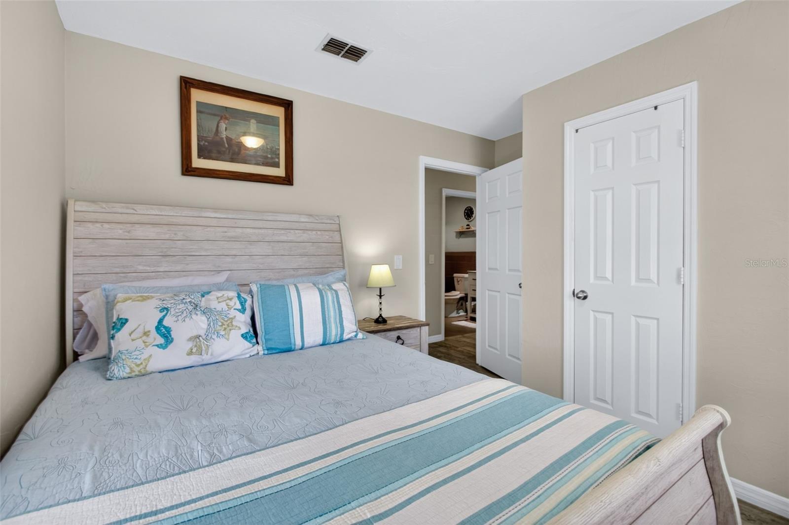 105 CENTRAL AVE, CRESCENT CITY, FL, 32112