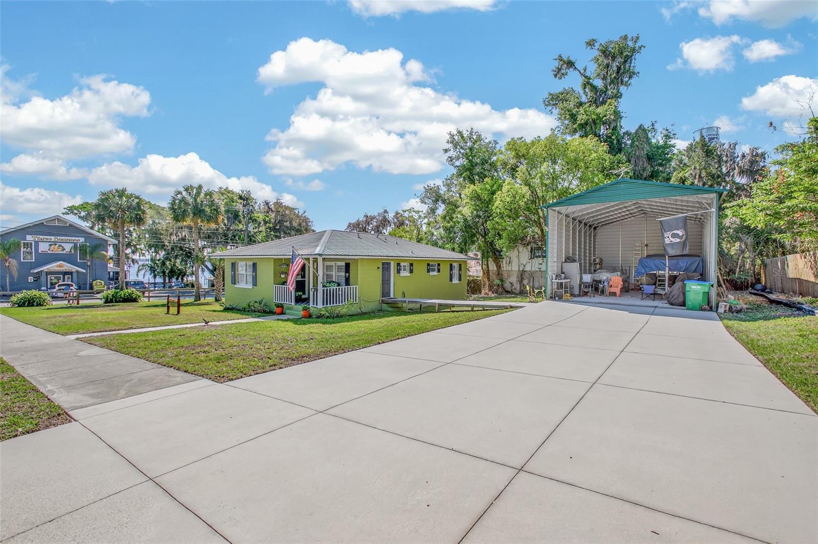 105 CENTRAL AVE, CRESCENT CITY, FL, 32112