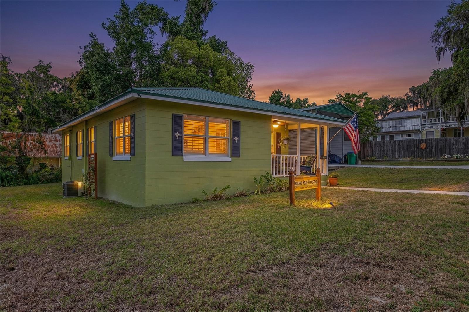 105 CENTRAL AVE, CRESCENT CITY, FL, 32112