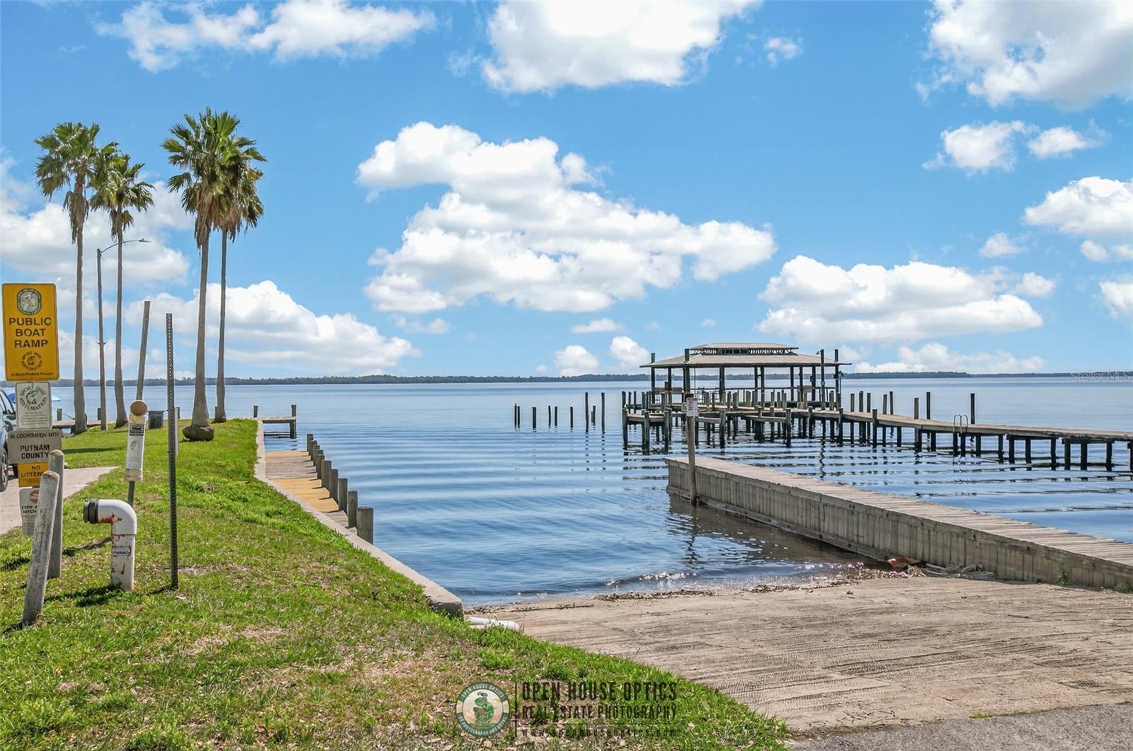 105 CENTRAL AVE, CRESCENT CITY, FL, 32112