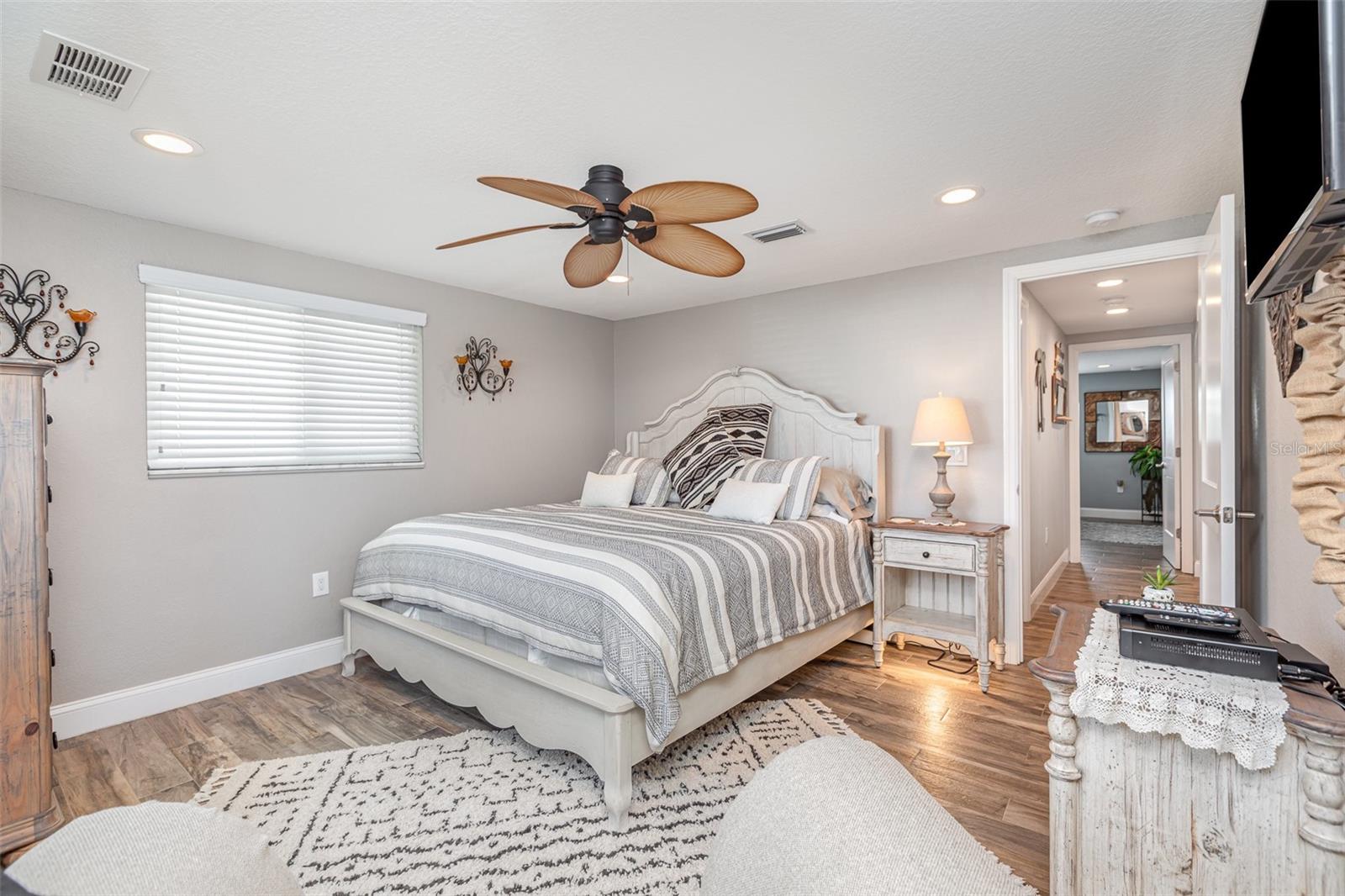 3811 101ST ST W, BRADENTON, FL, 34210