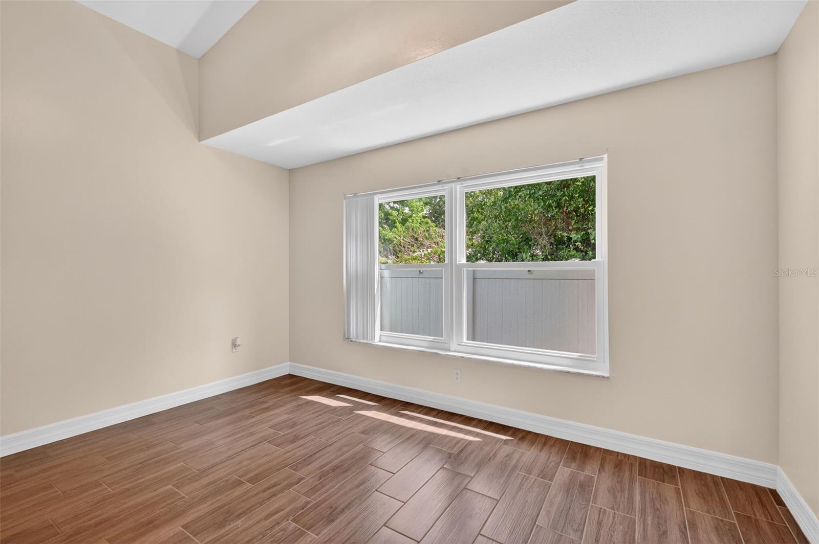 11637 LAKE DR, LEESBURG, FL, 34788