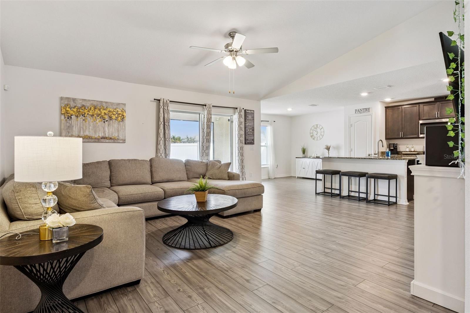 209 CIMARRON DR, KISSIMMEE, FL, 34759