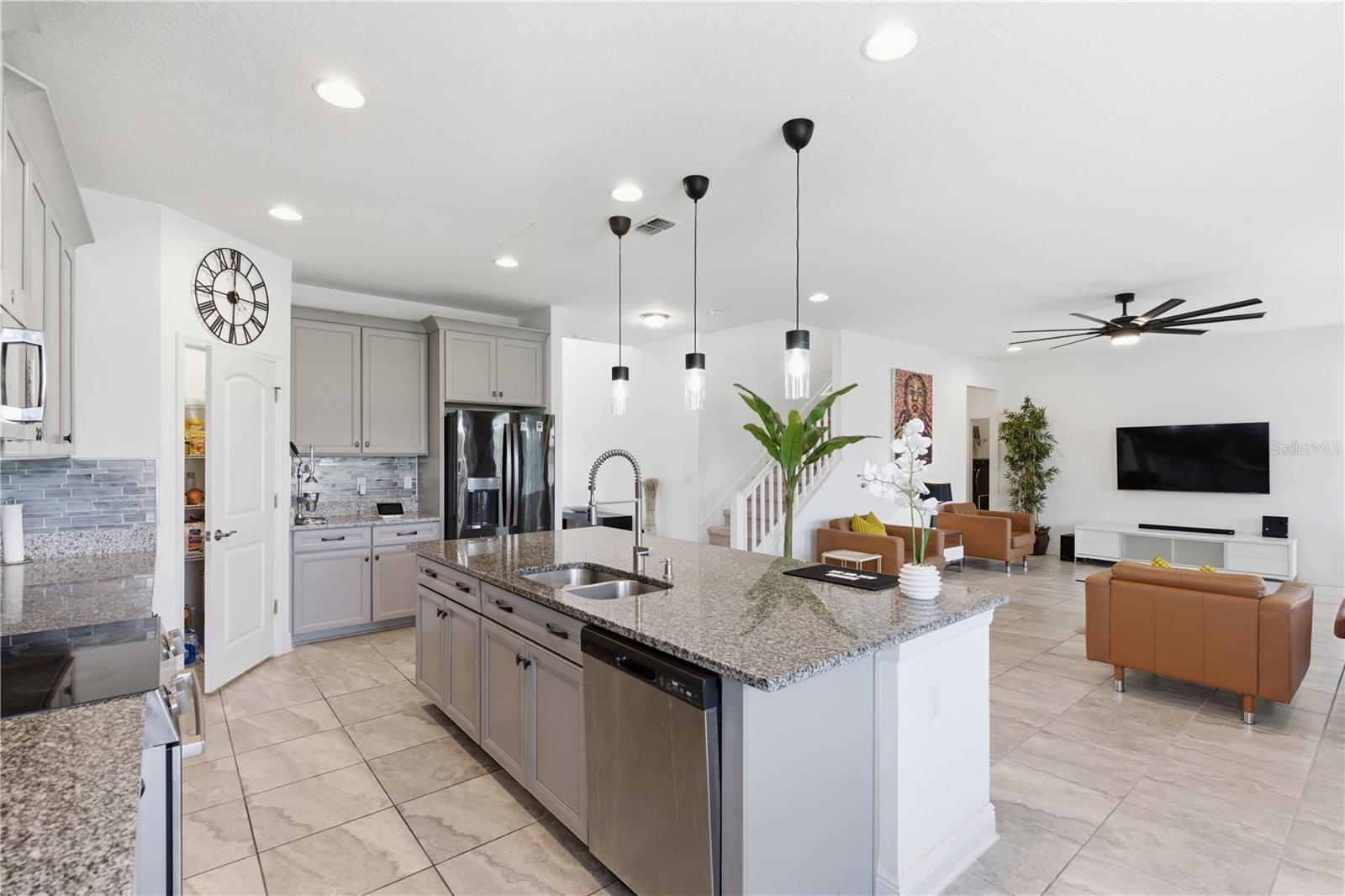 9714 PROVENCAL AVE, SEFFNER, FL, 33584