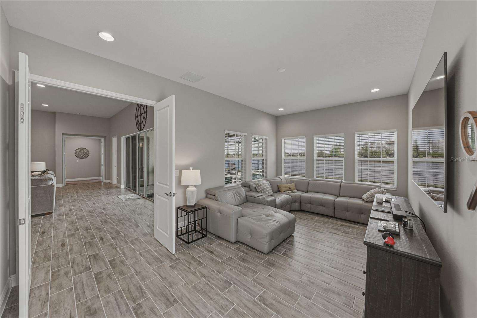 Workout/bonus/potential 4th bedroom