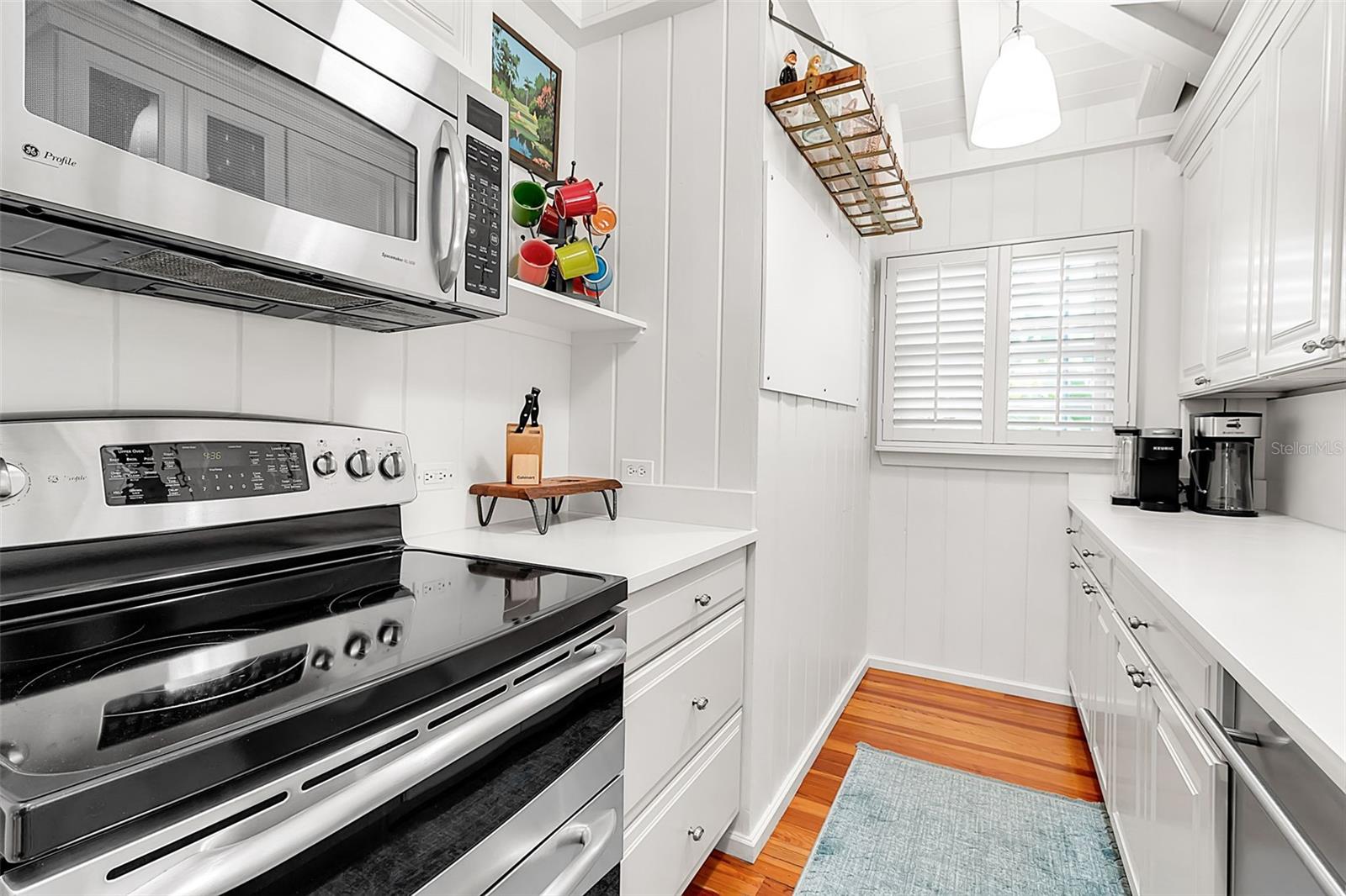 621 CASEY KEY RD, NOKOMIS, FL, 34275