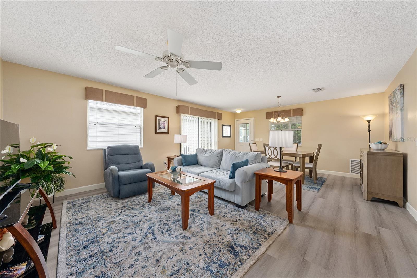 1017 PINEWOOD PL, THE VILLAGES, FL, 32162