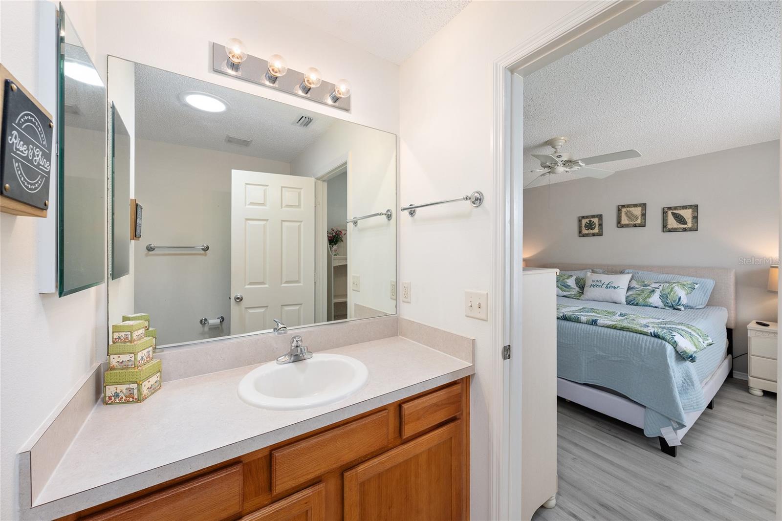 1017 PINEWOOD PL, THE VILLAGES, FL, 32162