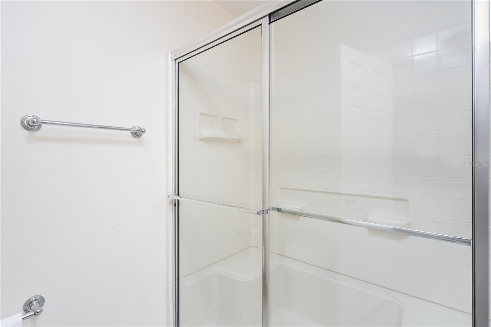 1017 PINEWOOD PL, THE VILLAGES, FL, 32162