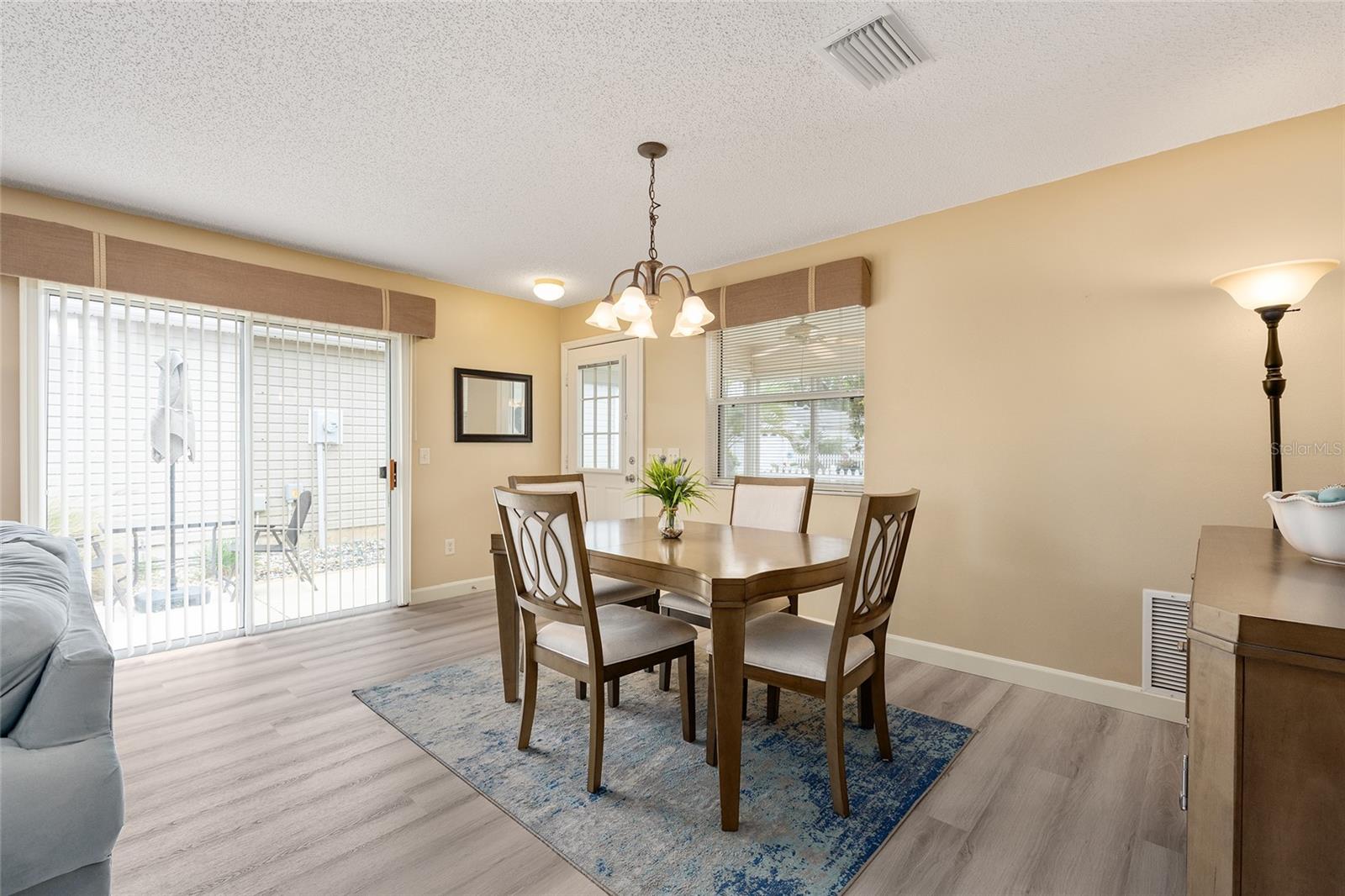 1017 PINEWOOD PL, THE VILLAGES, FL, 32162